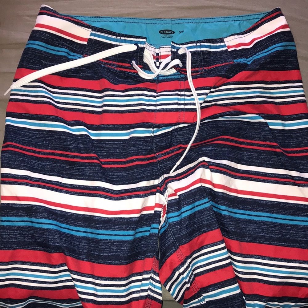 Men’s swim trunks